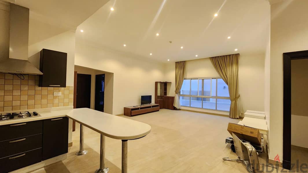 For rent 3 Bedrooms Aparment in Juffair 6