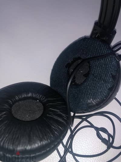 SONY HEADSET CASH ONLY