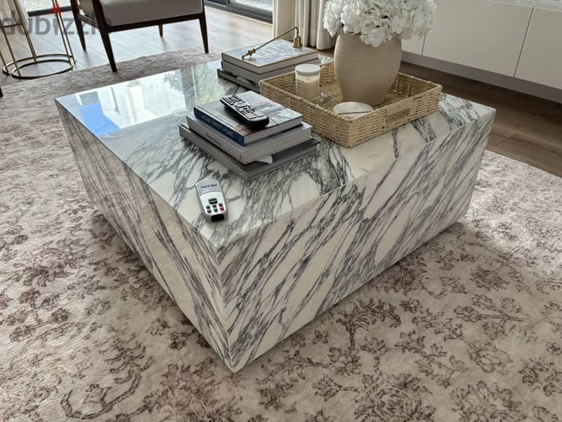 Arabescato Marble Square Table – 90×90 cm – Solid Natural Stone 1