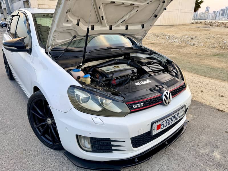 FOR SALE: Volkswagen Golf GTI MK6 – 2012 4