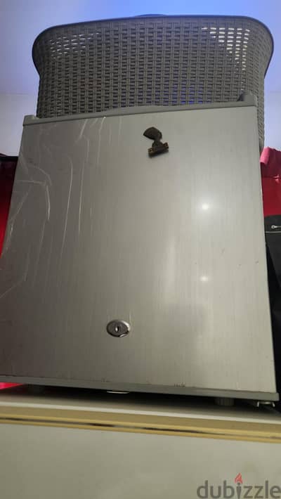 Bar/Mini Fridge For sale