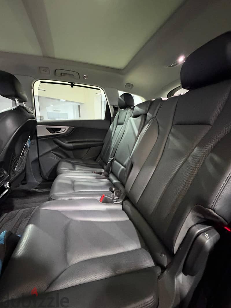 Audi Q7 2019 Black 4