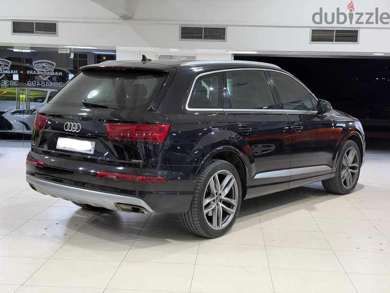 Audi Q7 2019 Black 5