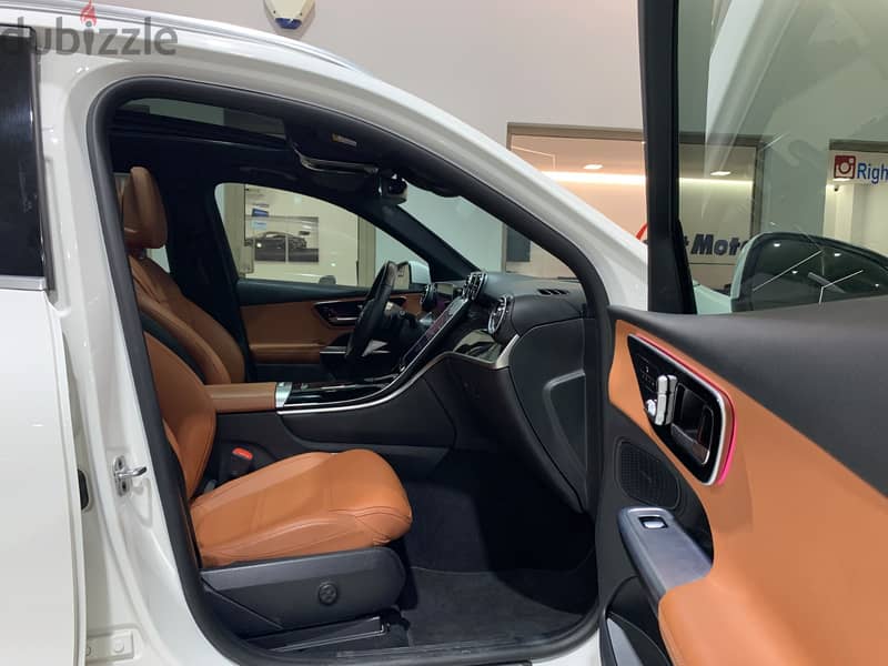 Mercedes-Benz GLC 200 2024 11