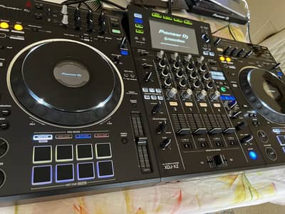  PIONEER DJ XDJ-XZ Professional DJ deck