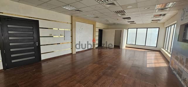 COMMERCIAL OFFICE FOR RENT