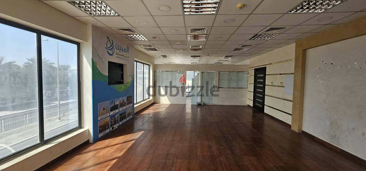 COMMERCIAL OFFICE FOR RENT 2