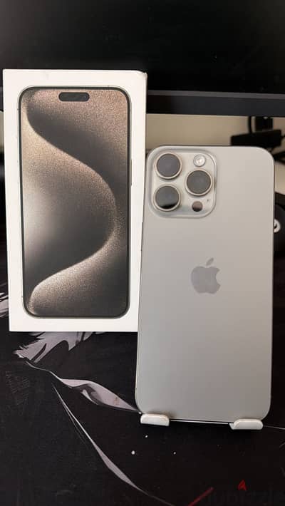 Apple - iPhone 15 Pro Max 256gb