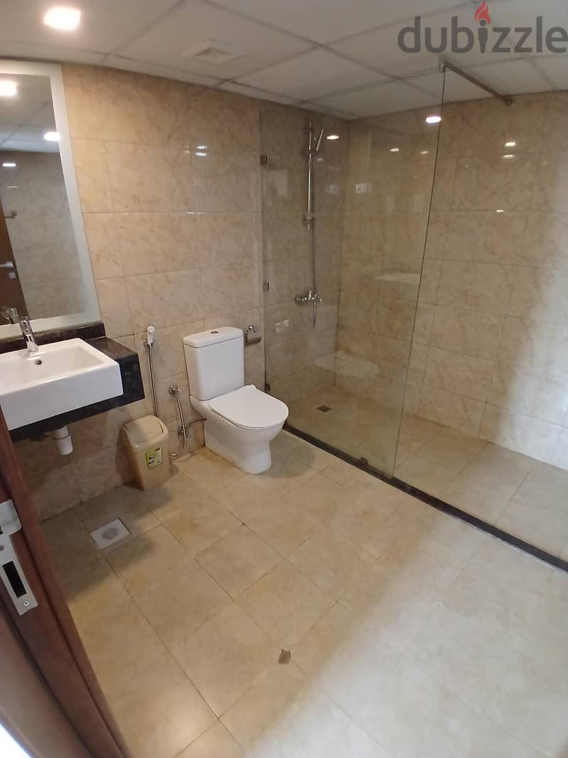 LUXURY 1BHK | JUFFAIR | CITY VIEW 4