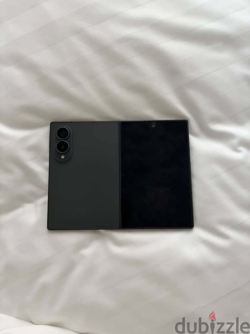 Samsung Z Fold 8 (256 GB) 2