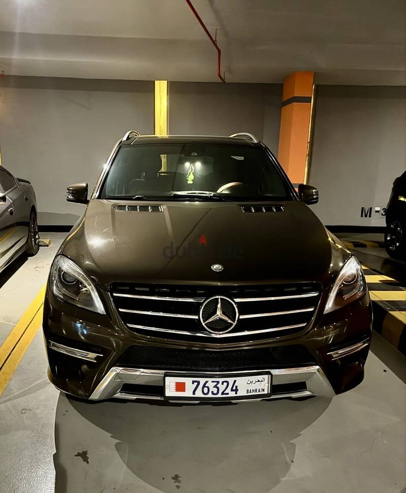 Mercedes-Benz 4 matic ML 400 2016 with two original keys 11