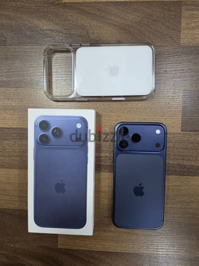 Apple - iPhone 17 Pro Max 98% battery with original case