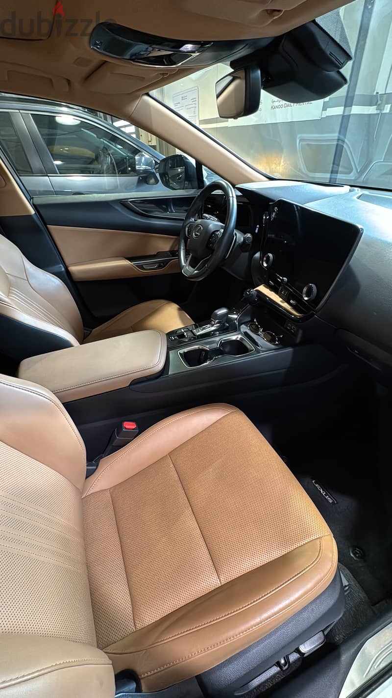 Lexus NX 2022 4