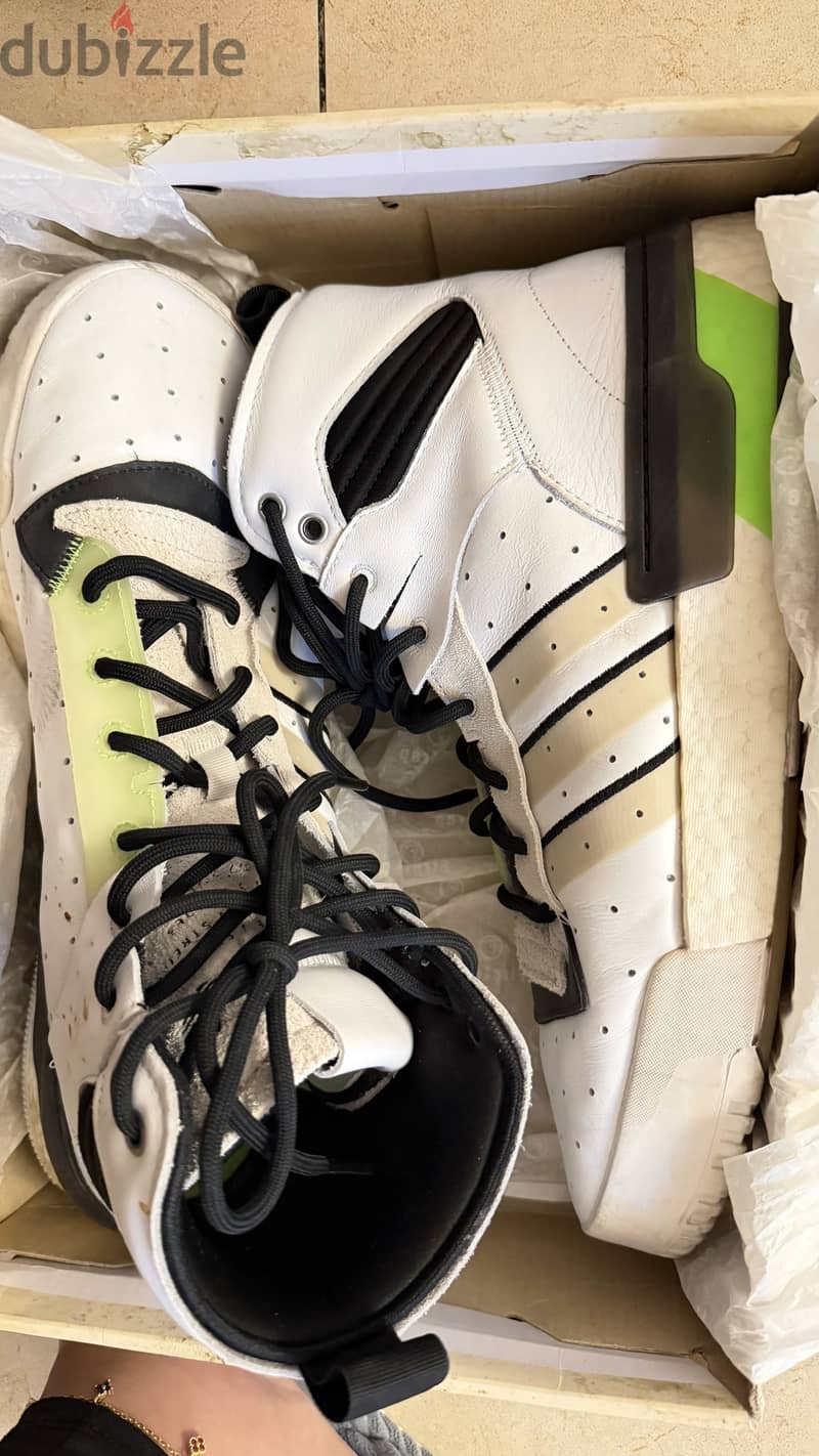 Adidas Original Men’s shoes 5
