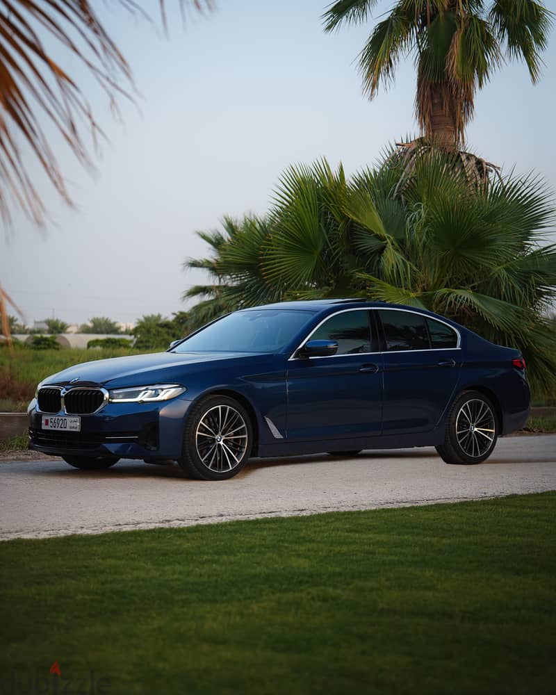 BMW 5-Series 2022 520i 4