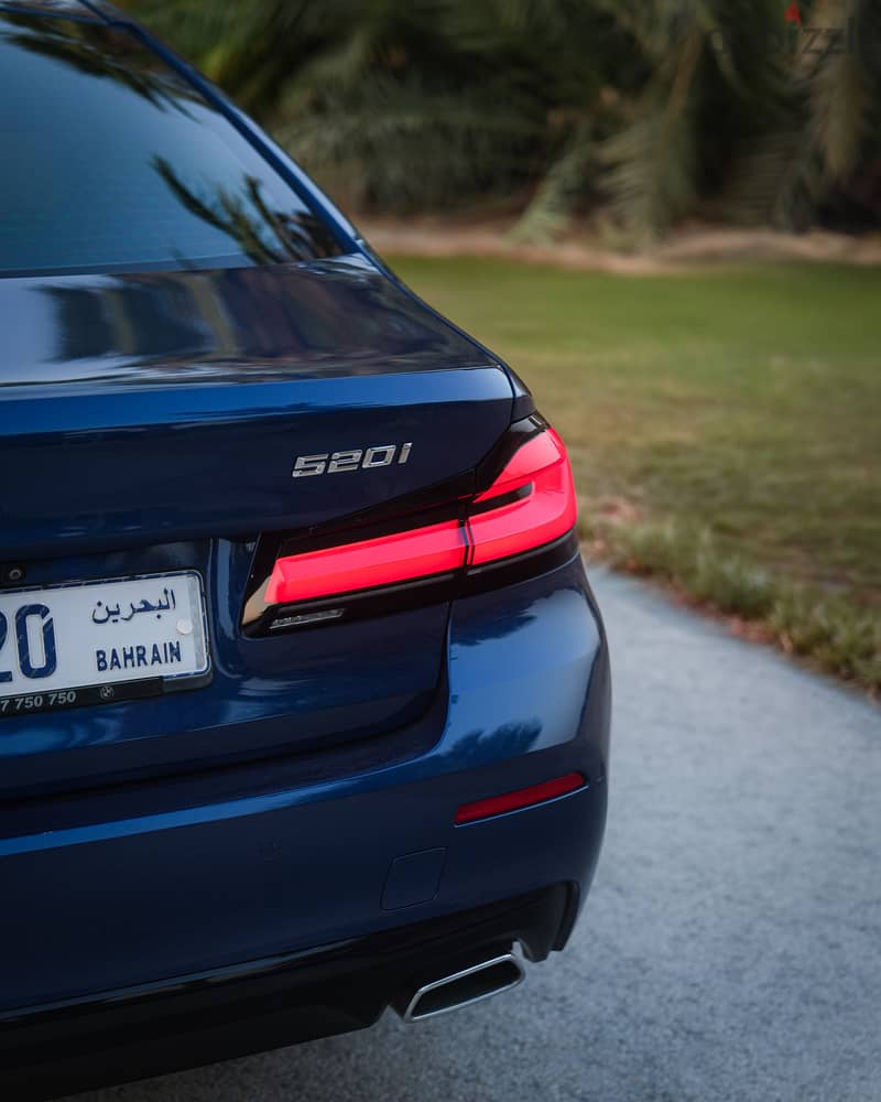 BMW 5-Series 2022 520i 9