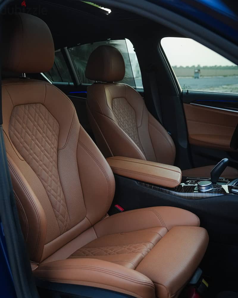 BMW 5-Series 2022 520i 19