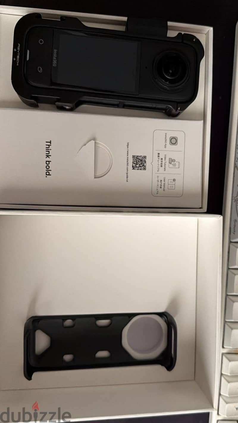 insta360 x4 with mic adapter and cage 6