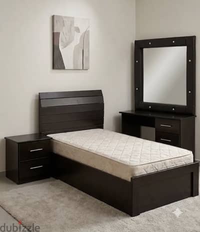 Bedroom Set for Sale  * No bed bugs * Personal use, excellent conditio