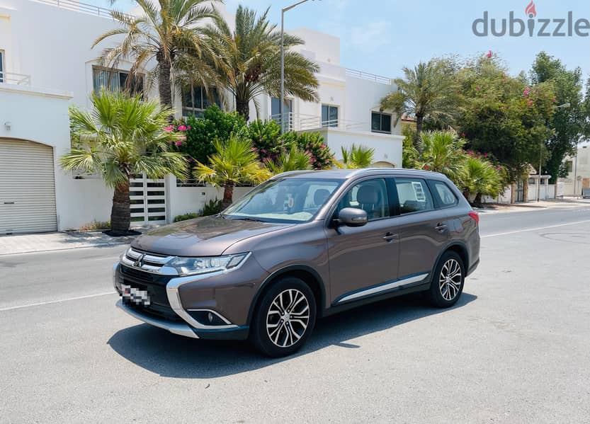 Mitsubishi Outlander 2017 model 7 seater for sale. . . 1