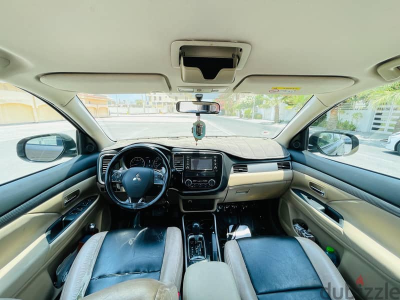 Mitsubishi Outlander 2017 model 7 seater for sale. . . 3