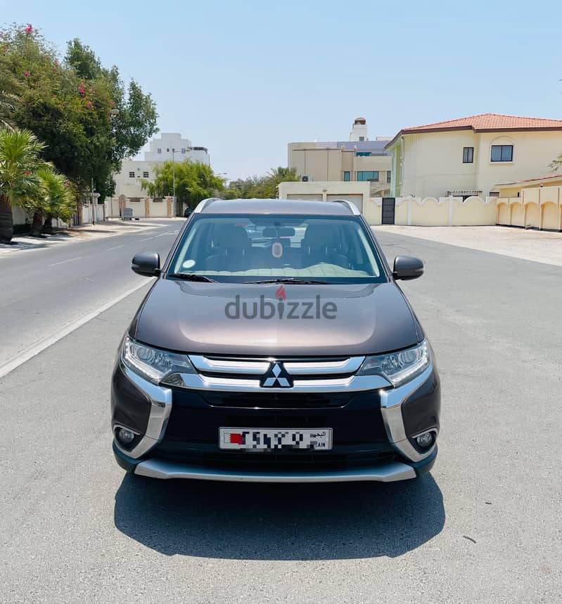 Mitsubishi Outlander 2017 model 7 seater for sale. . . 6