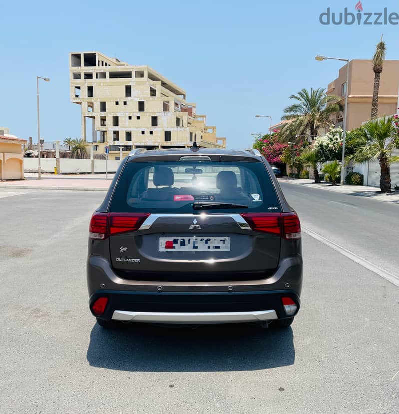 Mitsubishi Outlander 2017 model 7 seater for sale. . . 10