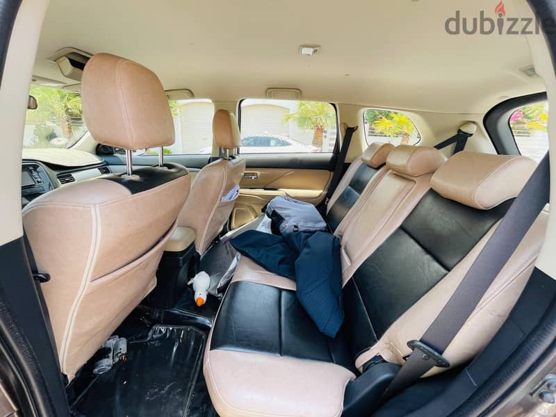 Mitsubishi Outlander 2017 model 7 seater for sale. . . 11