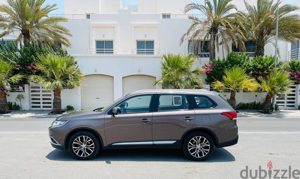 Mitsubishi Outlander 2017 model 7 seater for sale. . . 13