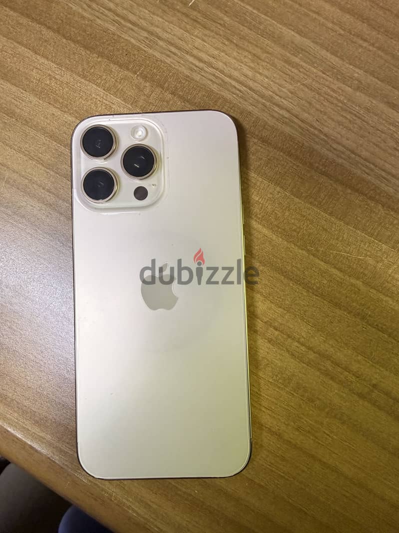 Apple - iPhone 16 Pro Max 1