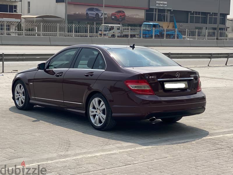 Mercedes-Benz C200 2009 Maroon 6