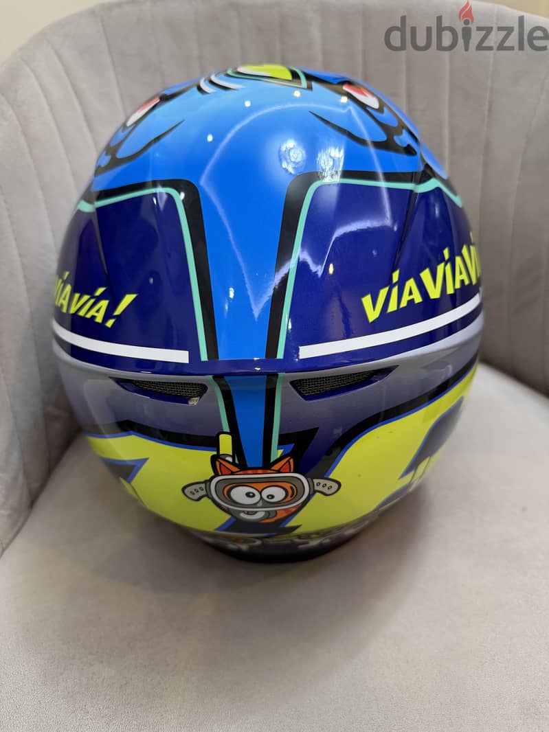 AGV K-3 SV Valentino Rossi – Vía Vía Edition  2