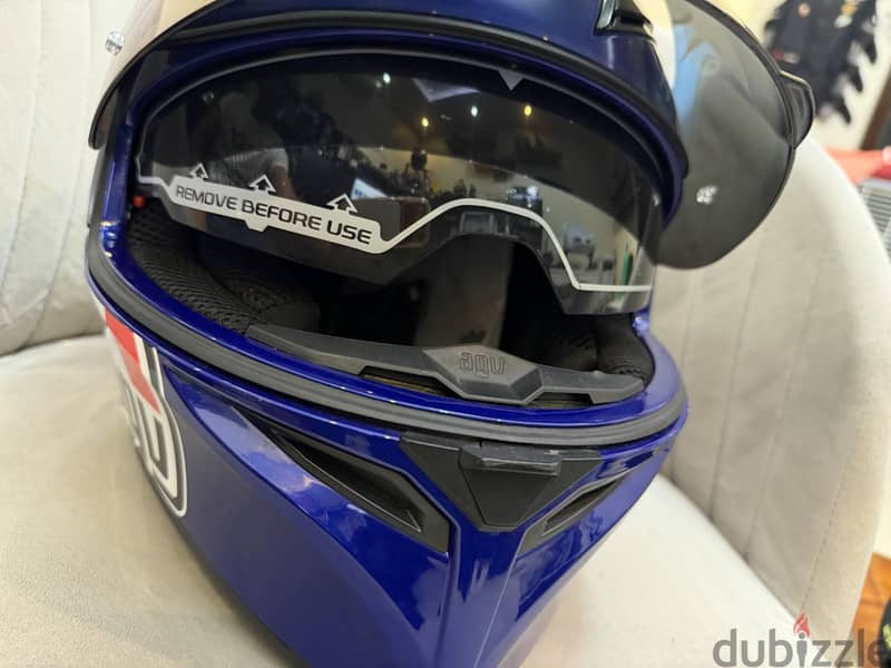 AGV K-3 SV Valentino Rossi – Vía Vía Edition  3