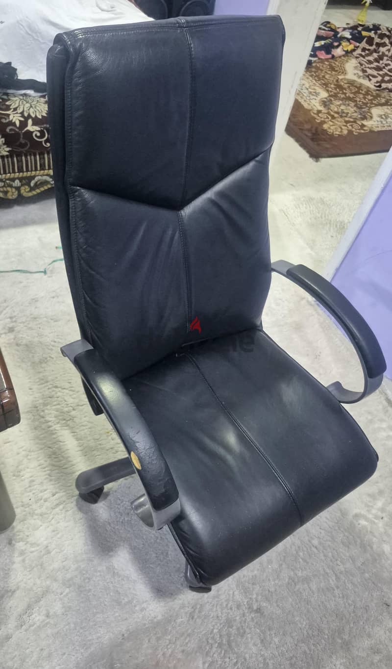 office table & chair 2