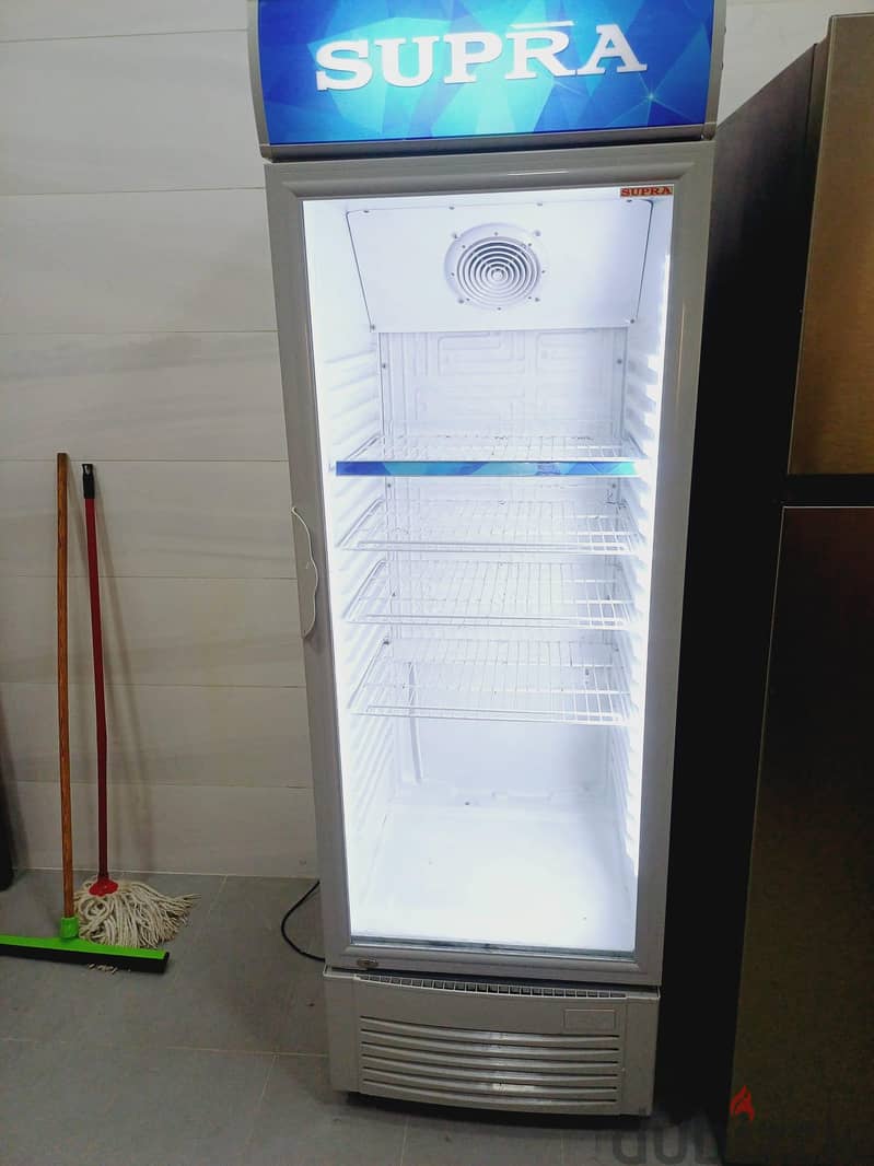 Supra single-door glass display chiller 1
