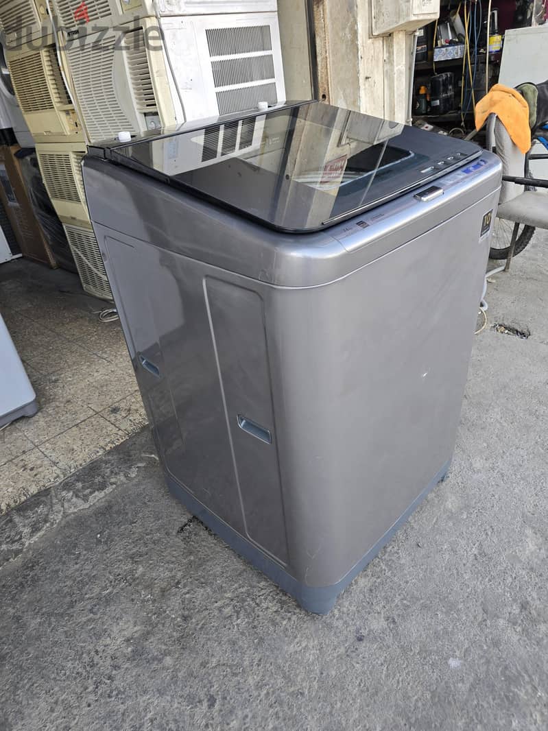 Hitachi 24 kg washing machine for sale 1