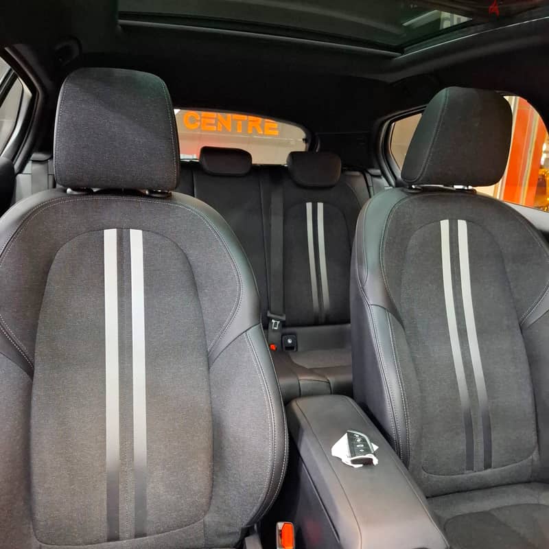 BMW 1-Series 120i 2022 6
