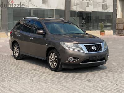Nissan Pathfinder 2015 Grey