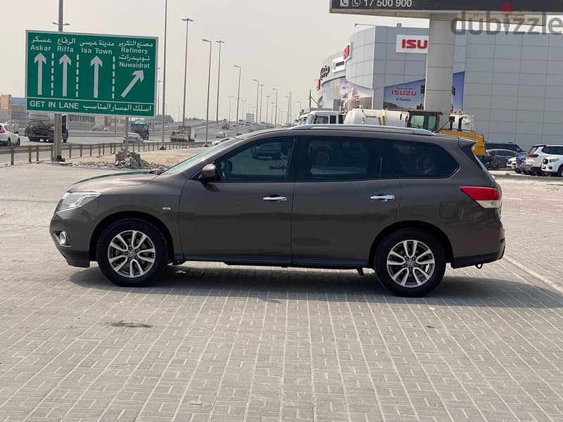Nissan Pathfinder 2015 Grey 3
