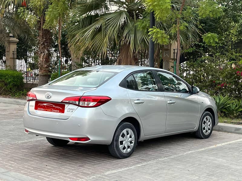 Toyota Yaris 2020 3