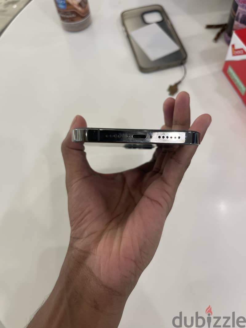 Iphone 12pro max 5