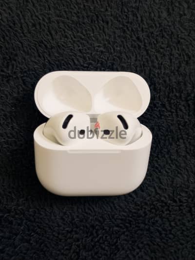 AirPod 4 active noise cancellation