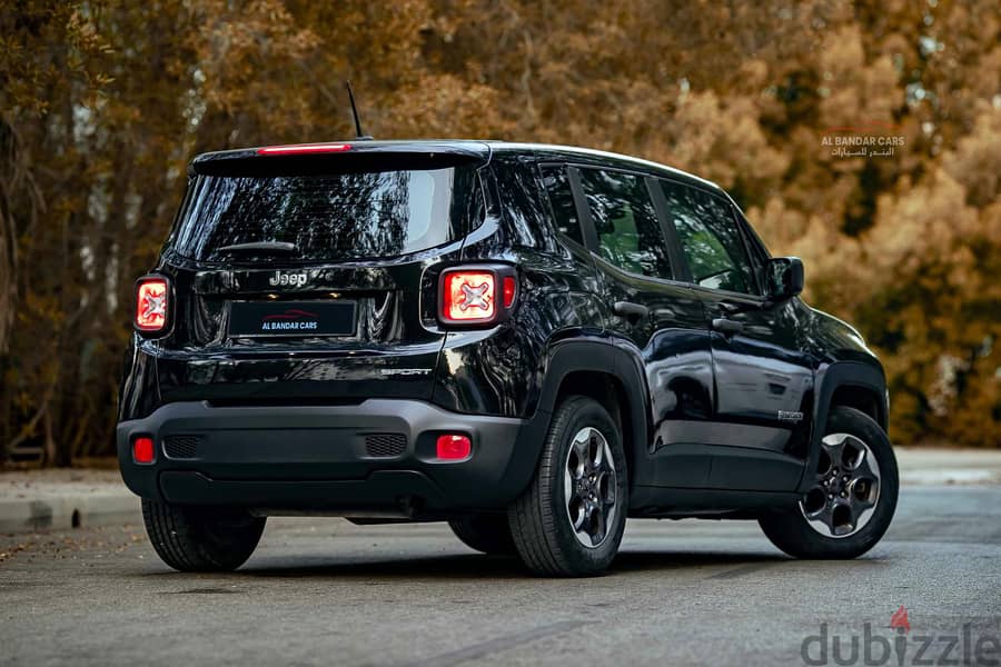 Jeep Renegade 2016 Black | Automatic | Budget Friendly SUV | Bahrain 5