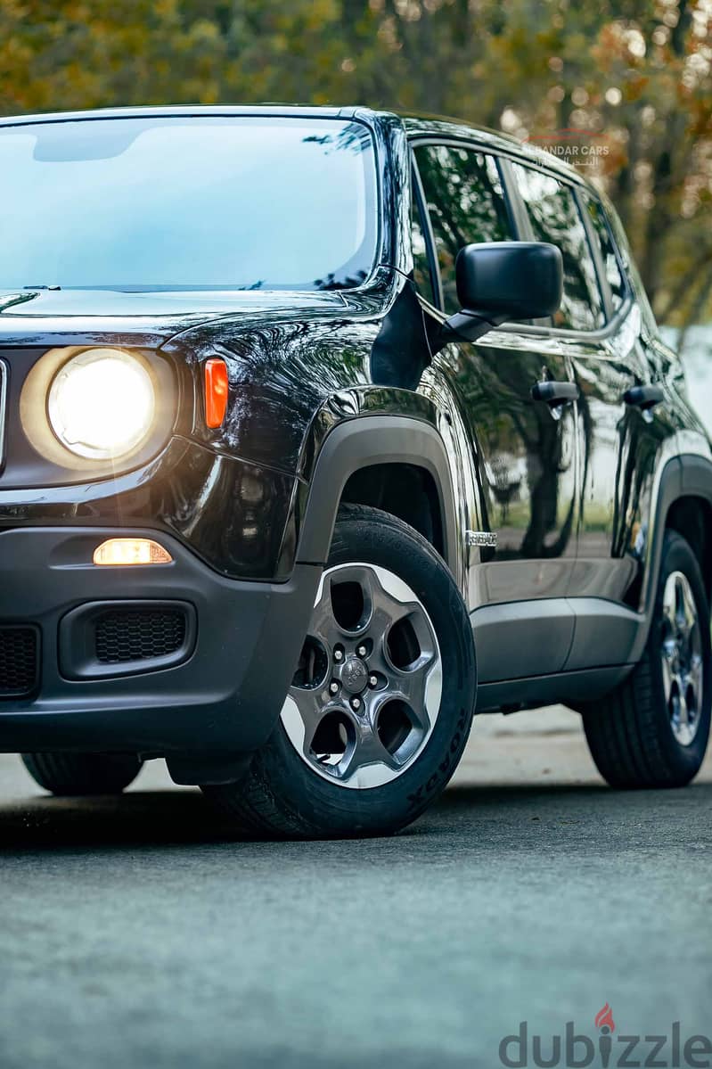 Jeep Renegade 2016 Black | Automatic | Budget Friendly SUV | Bahrain 7