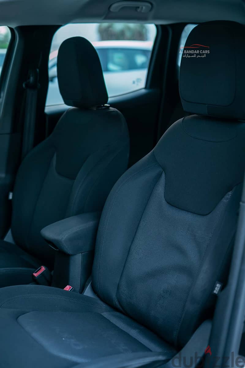 Jeep Renegade 2016 Black | Automatic | Budget Friendly SUV | Bahrain 11