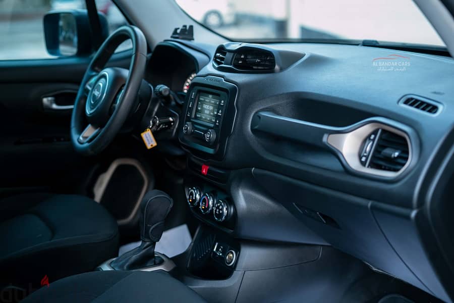 Jeep Renegade 2016 Black | Automatic | Budget Friendly SUV | Bahrain 14