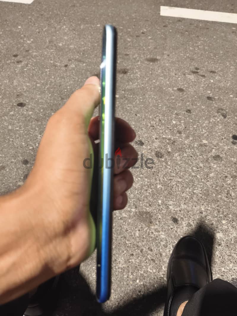 Vivo Y50 3