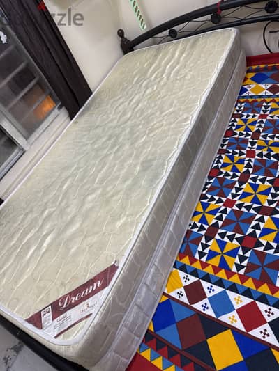Single bed 2 Mattress