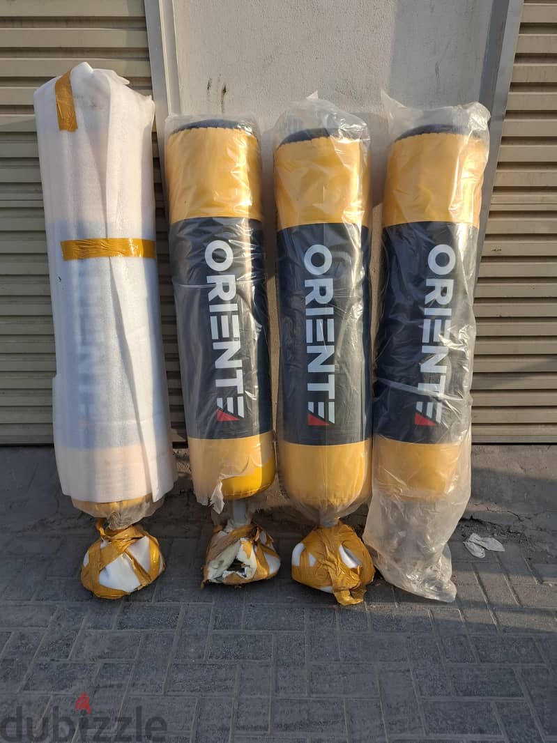 ORIENTE Freestanding Heavy Punching Bags 2