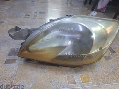 toyota yaris headlight